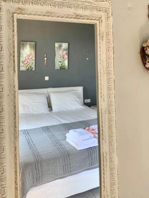 Marine'S Lux Villa:Golden Sunset Kalamáta Eksteriør bilde