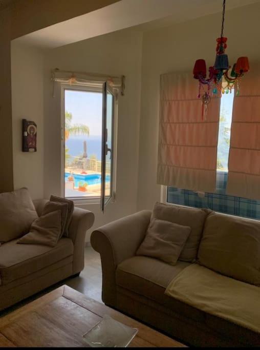 Marine'S Lux Villa:Golden Sunset Kalamáta Eksteriør bilde